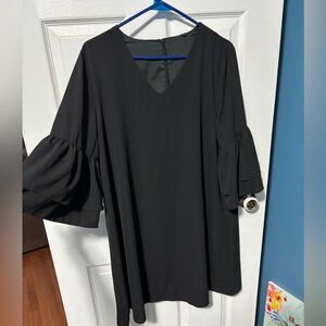 Size Large Peplum/Bell Cuff Black Women's Flowy Top/Dress Zip up Back V Neck